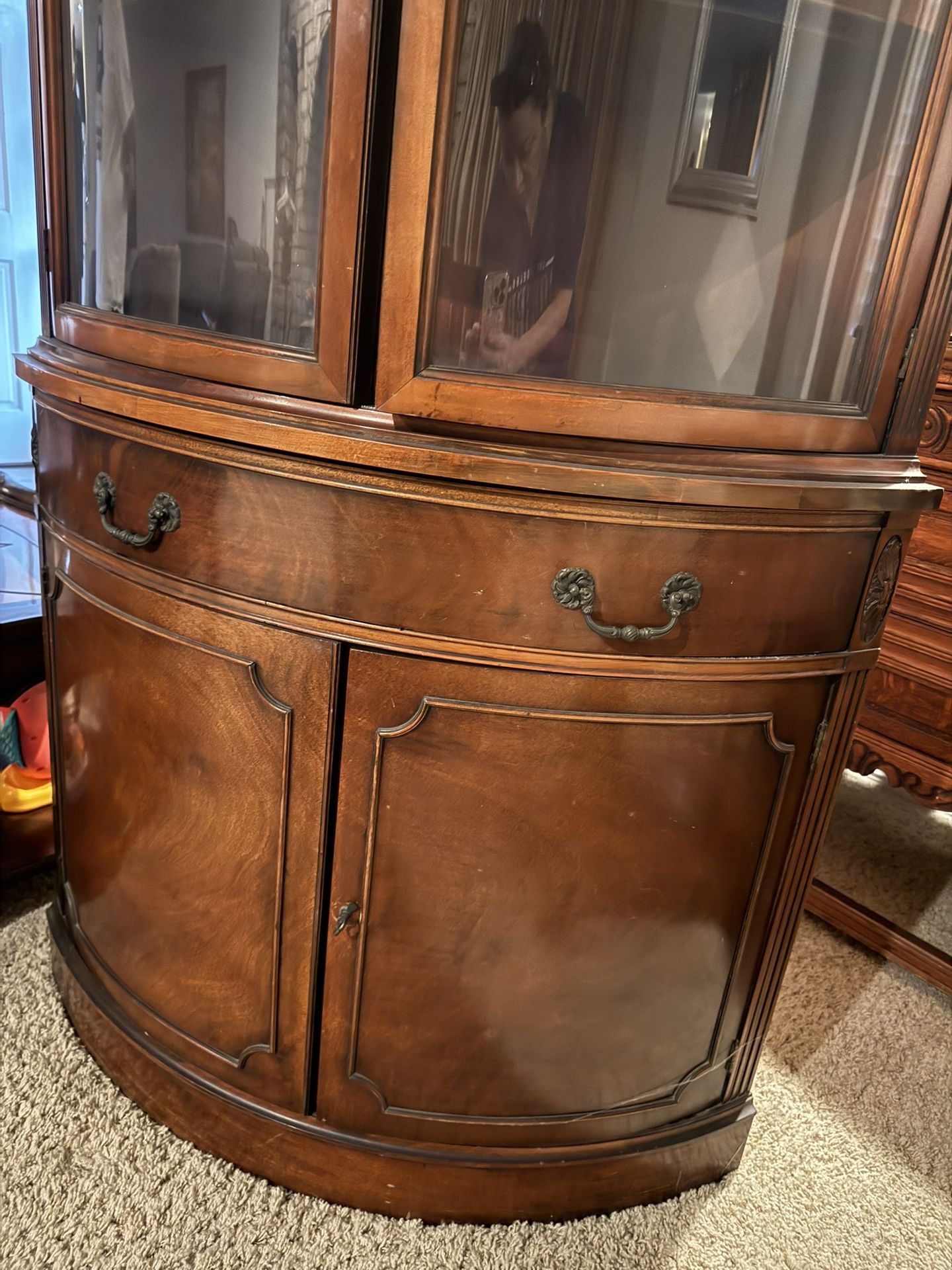 Corner Piece Show Case Furniture