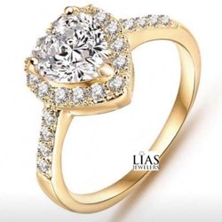 New 18k Yellow Gold Engagement Ring 