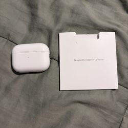 Airpod Pro 2 noise cancellation headphones