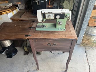 Vintage Riccar Dial-a-stitch sewing machine