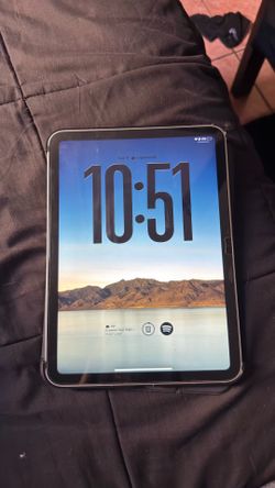 iPad 10th gen 64gbs