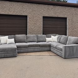 Giant Palms Sectional 