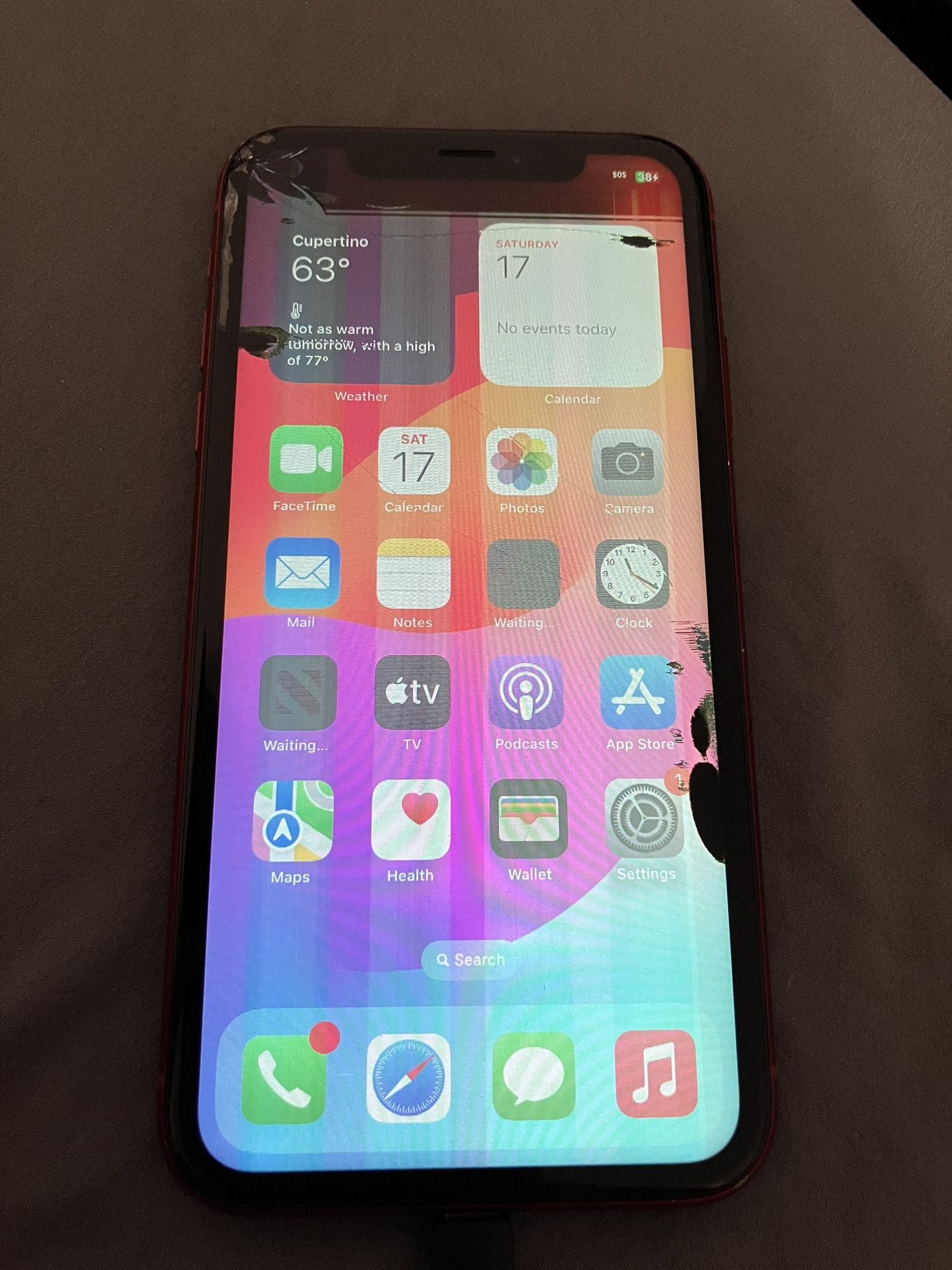 iPhone Xr 64gb (unlocked) Cracked Screen/display.
