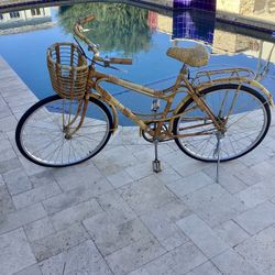 Bicycle / Vintage Bamboo / Wicker / Rattan 