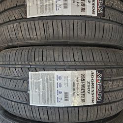 235-40-19 !!!ARISUN AGGRESSOR !!! $350 LAS 4 LLANTAS MONTADAS Y BALANCEO INCLUIDO 👌 