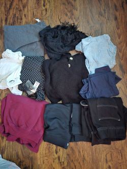 Large lot of women's clothes