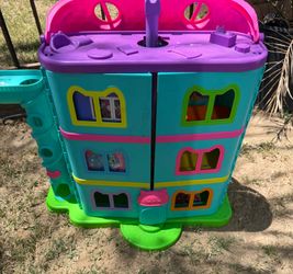 Gabbys dollhouse