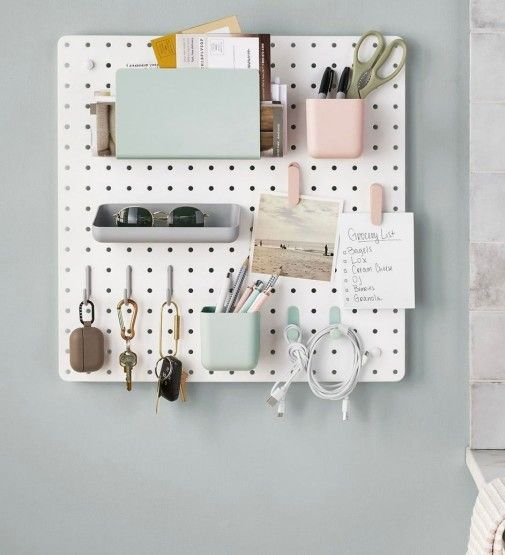 Member’s Mark Pegboard Organizer 12 pieces