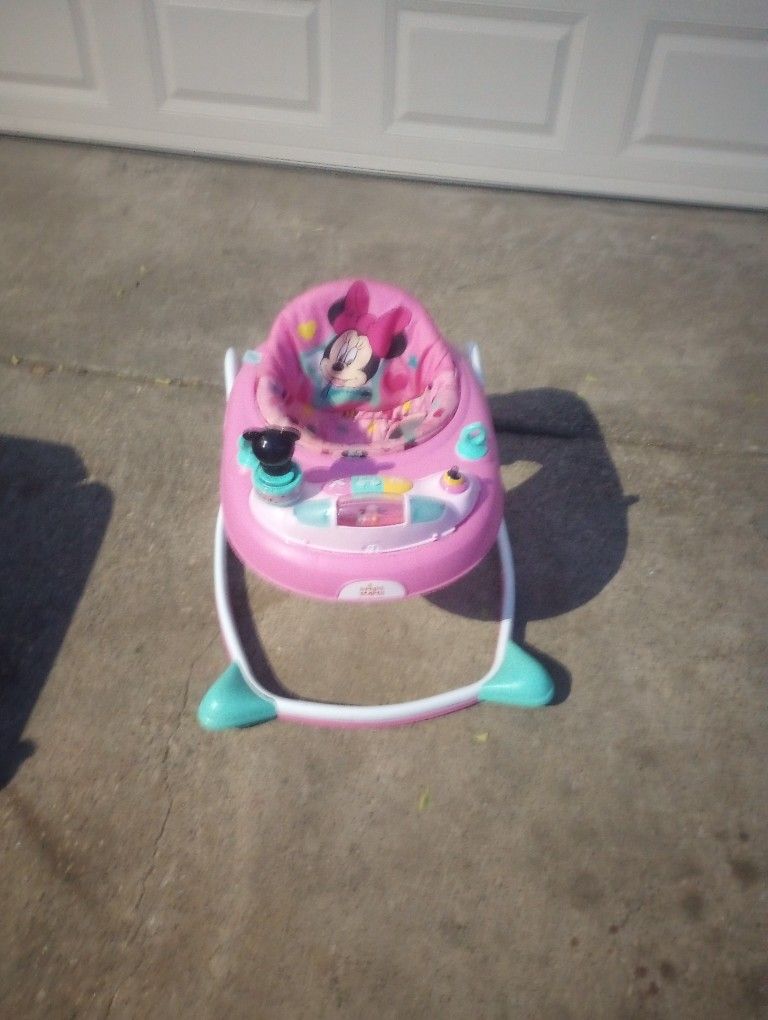 Baby Walker Minnie Mouse