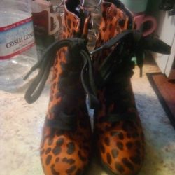 LEOPARD ZIPPER BOOTS 