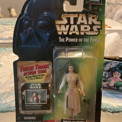 1997 STAR WARS THE POWER OF THE FORCE PRINCESS LEIA ORGANA IN EWOK CELEBRATION OUTFIT By Kenner 