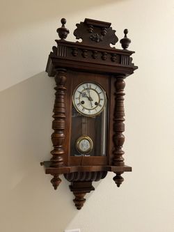 Beautiful antique German wall clock