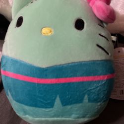 HELLO KITTY FRANKENSTEIN SQUISHMALLOW 