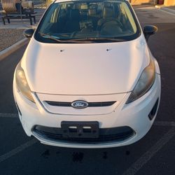 2012 Ford Fiesta 4-cylinder 