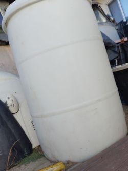 Heavy duty plastic 55 gallon drum 🛢️