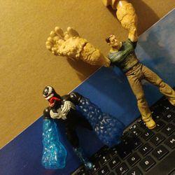 Water Venom Meets Sandman 4" Figs