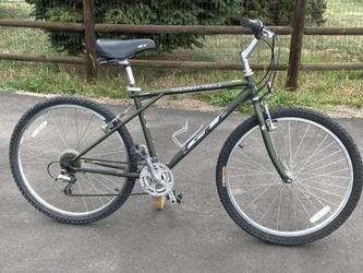 GT Outpost trail Large Mountain Bike