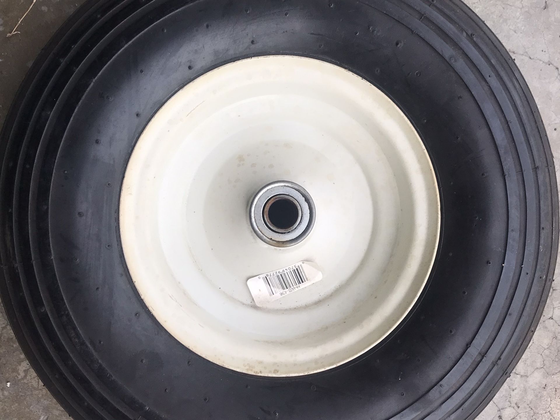 Wheel 400- 6 13 inch wheel barrel wheel 6 5/8 hub