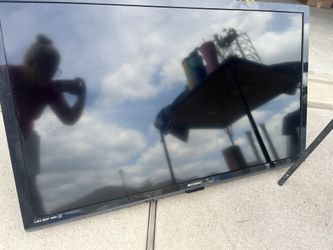 Emerson TV - Priced To Sell!