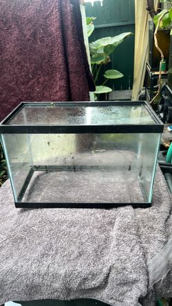 Free Cracked glass tank