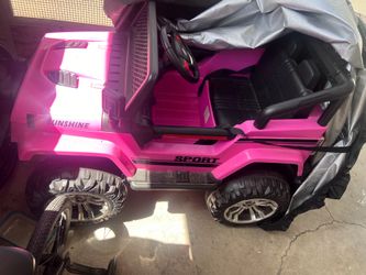 Pink kids jeep