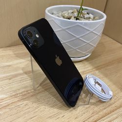 Valentines Day Special!!!12 Color Black 64GB Unlocked For Any Carrier/iPhone 12  Color Negro 64GB Liberado 