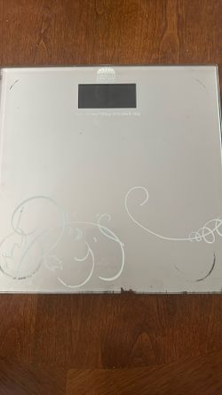 Digital bathroom scale