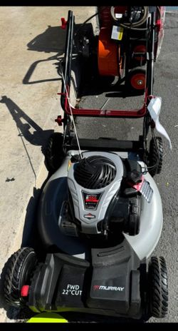 Lawn mover Murray gas self propelled 22” 140cc no bolsa