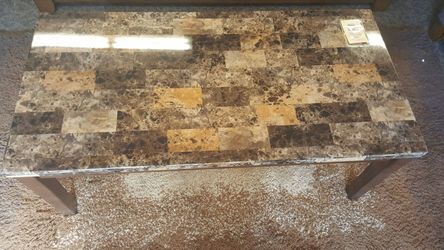 Coffee table with 2 end tables