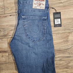 True Religion Jeans- Geno Big T Relaxed Slim