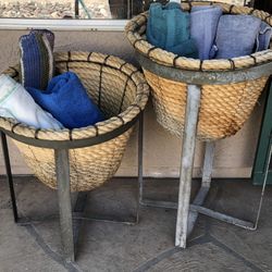 Rope Baskets With Metal Stands 