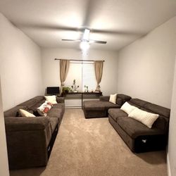 3-Piece Modular Sectional Sofa with Pull-Out Footrests