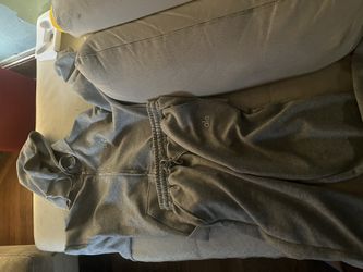 Alo Jogging Suit Medium