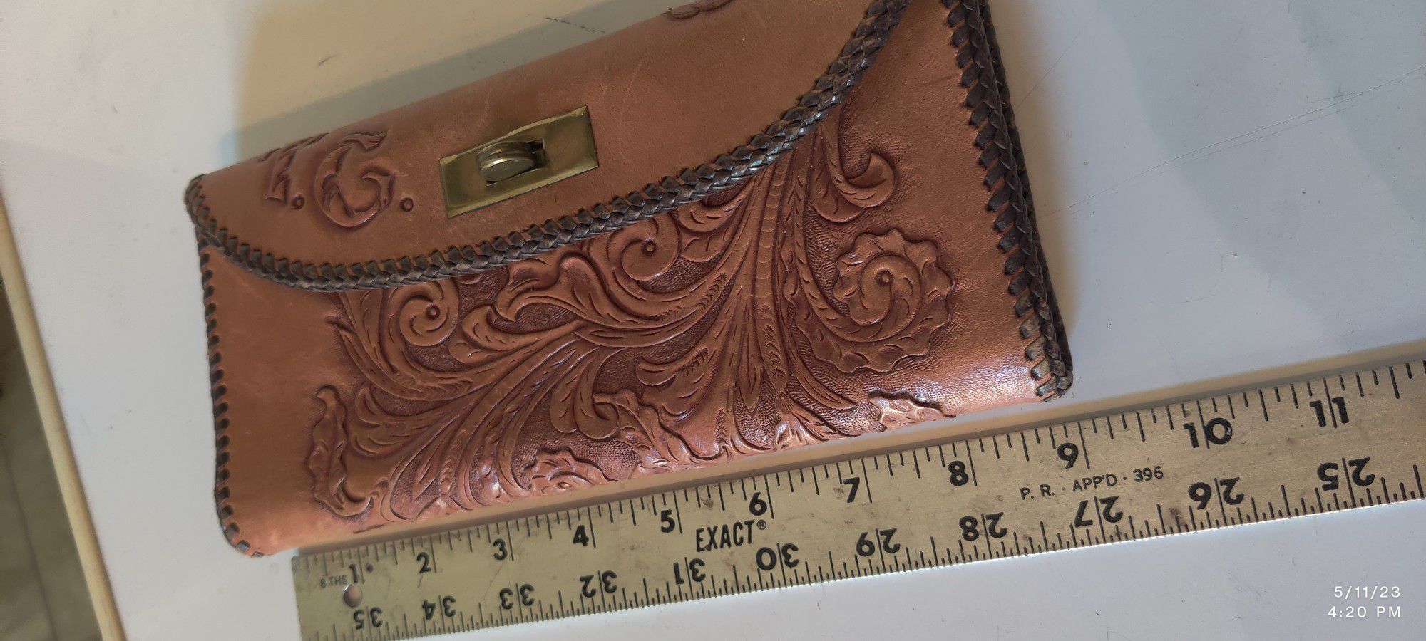 Hand Tooled Wallet Clutch Purse Old Rare Vintage 1980s TOP QUALITY.