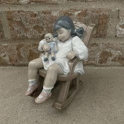 Lladro “Naptime” Figurine 5448