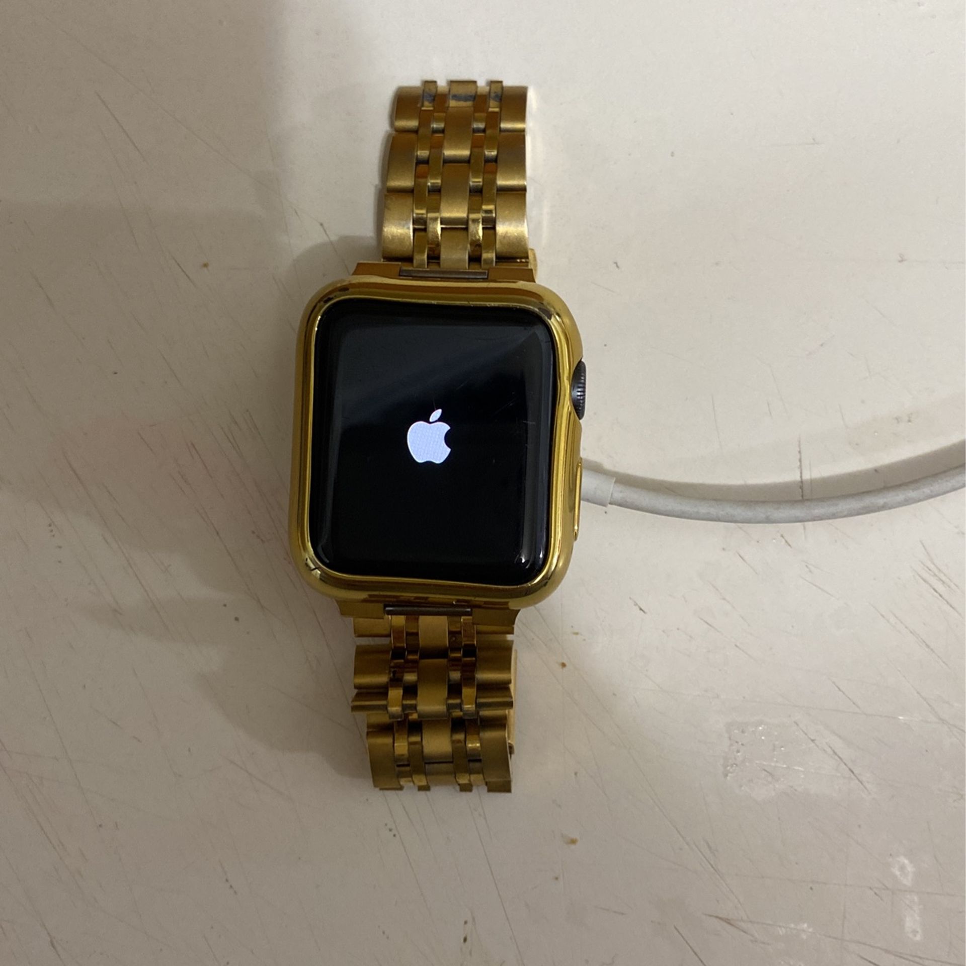 Gold Apple Watch 