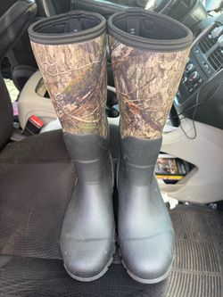 Habit boots.