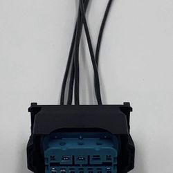 The pigtail connection Connector Plug for 2016- 2018 BMW 3 Series Halogen Headlight 7 -wire  Oem