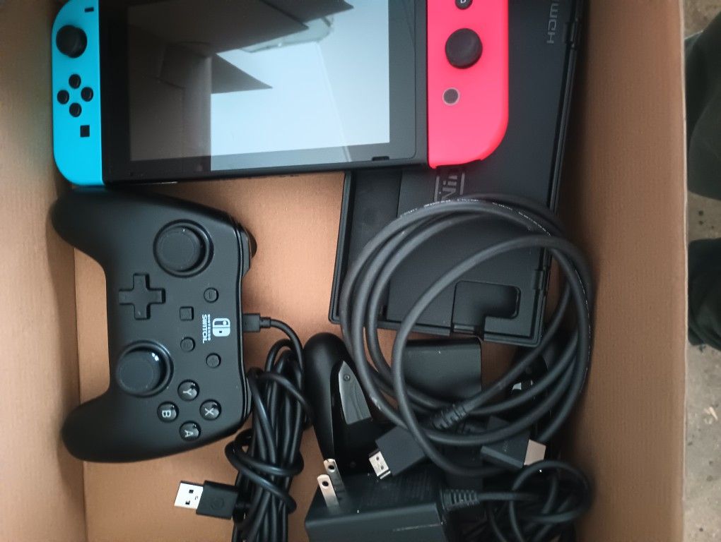 Nintendo Switch With 2 Games An Extra Controller