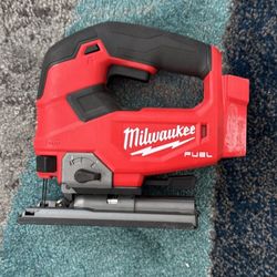 Milwaukee Power Tools