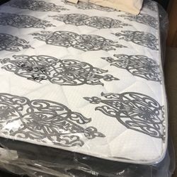 Queen Mattress and Box Spring Set