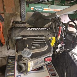 8 Gallon Husky Compressor 
