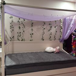 Twin Bed  With Slide Out