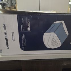 Chamberlain 1/2 HP Chain drive Garage Door Opener