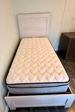 Twin Bed