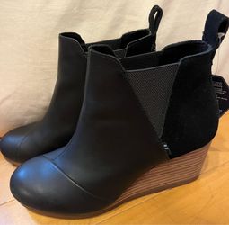 Toms booties, black, size 6.5