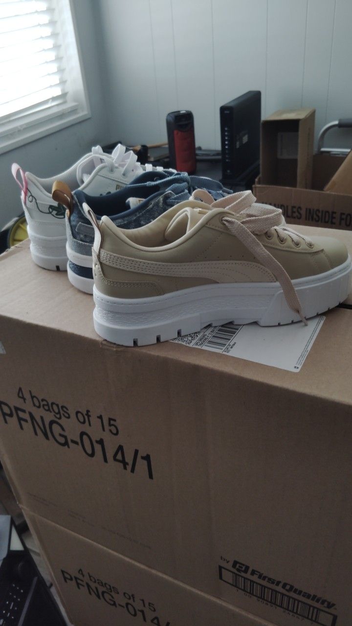 Size 6.5 Women's Puma