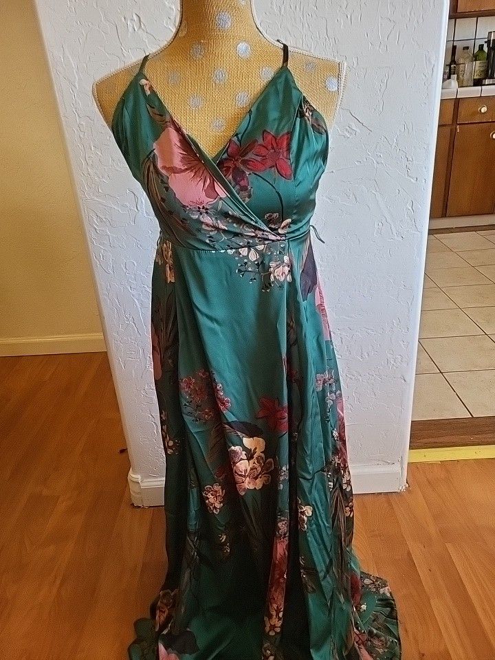 Lulus Green Floral Long Dress S