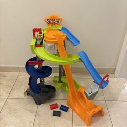 Hot Wheels Fischer Price Race Track