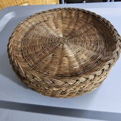 WICKER/RATAN/BAMBOO PAPER PLATE HOLDERS